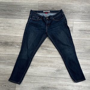 Denizen from Levi's Women's Dark Indigo Slim Jeggings